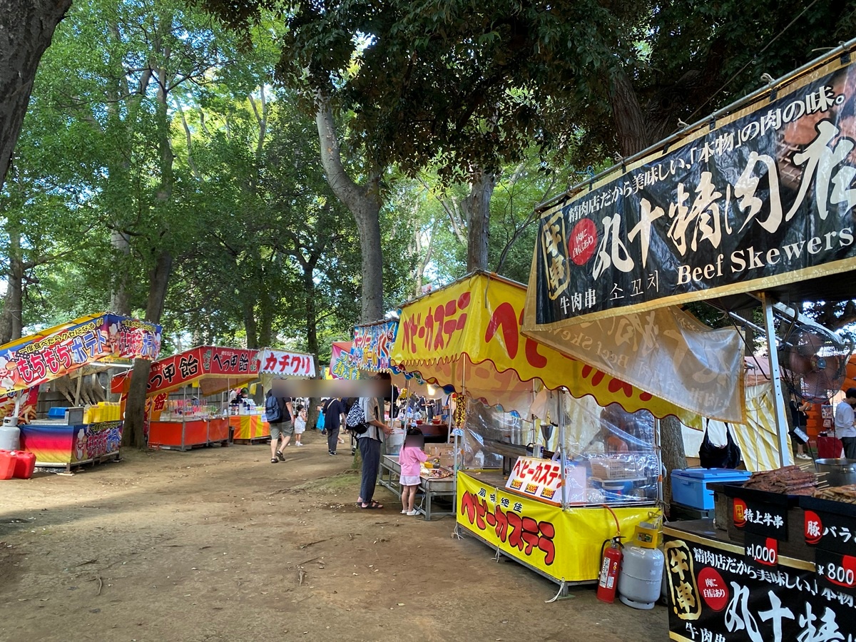 屋台も楽しみなお祭り