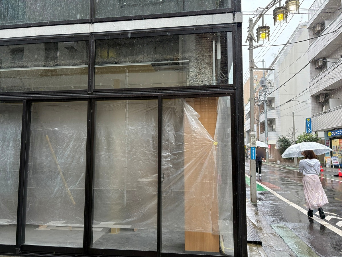 お店の内装はまだ不明