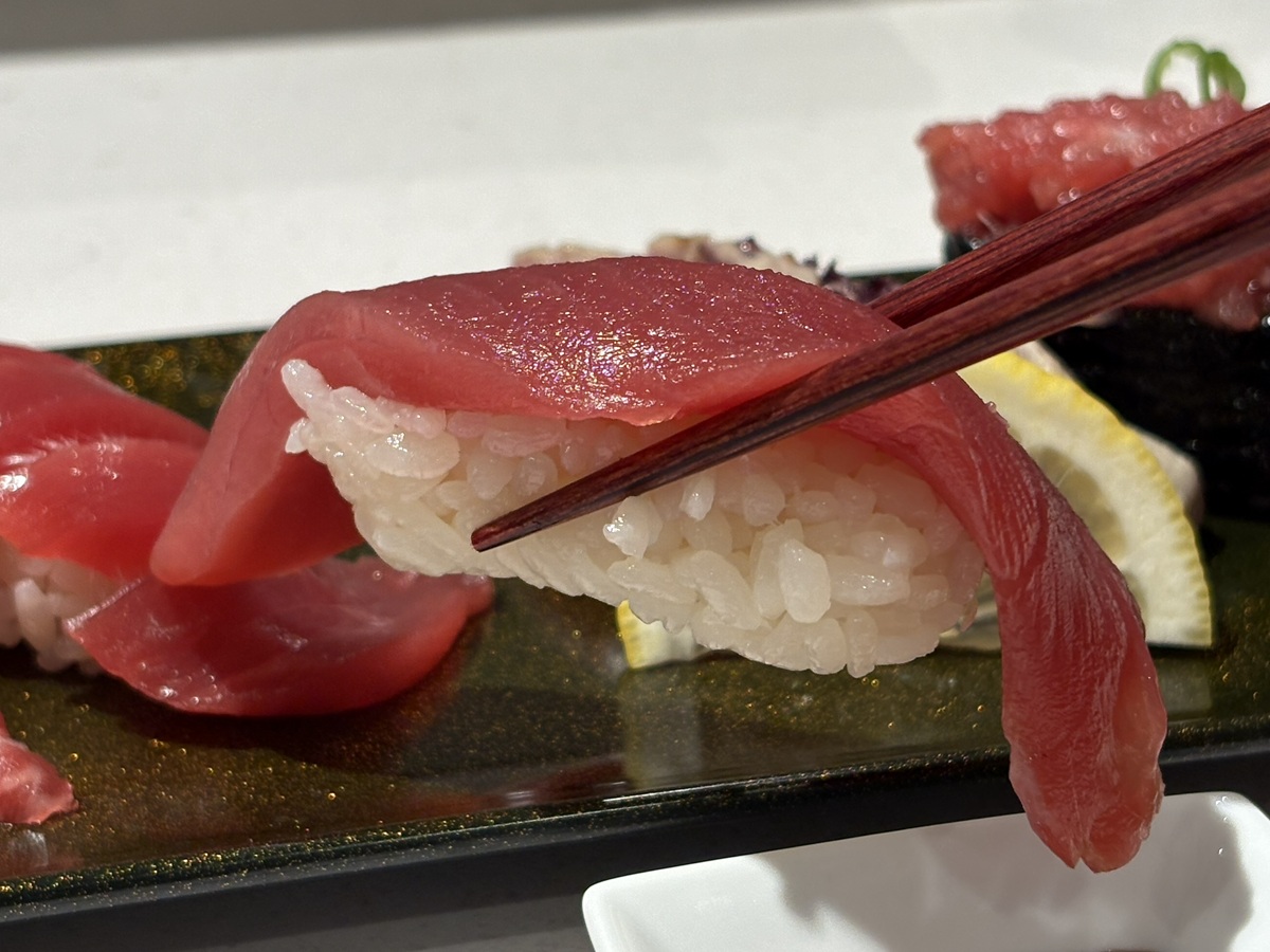多古米に赤酢を使用