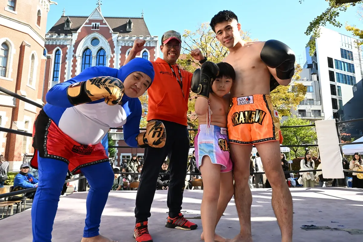 慶應大学三田祭でのエキシビジョンマッチの様子