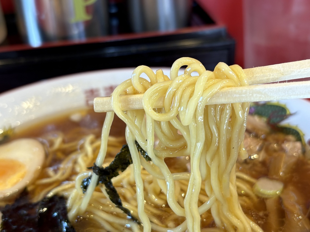 麺は細麺